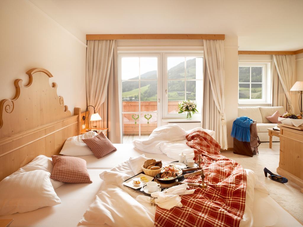 Hotel Forsthofgut Leogang Habitación foto
